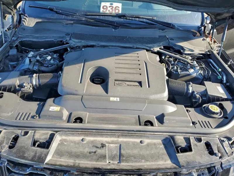 2022 LAND ROVER RANGE ROVER SPORT HSE SILVER EDITION  