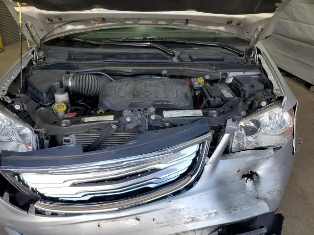 2011 CHRYSLER TOWN & COUNTRY TOURING  