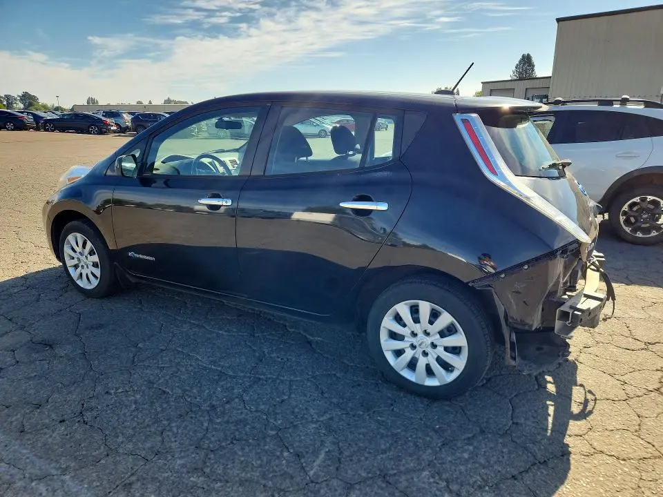 2015 NISSAN LEAF S  
