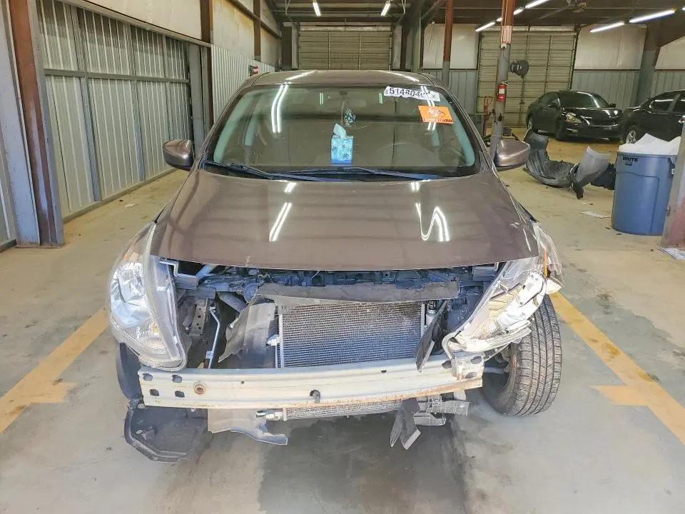 2015 NISSAN VERSA 1.6 SV  