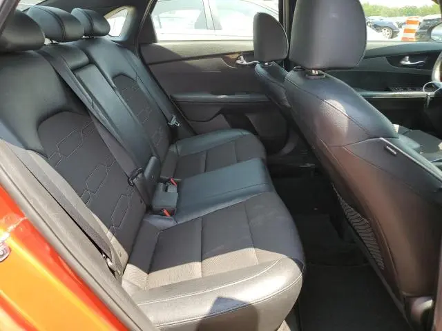 2021 KIA FORTE GT LINE  