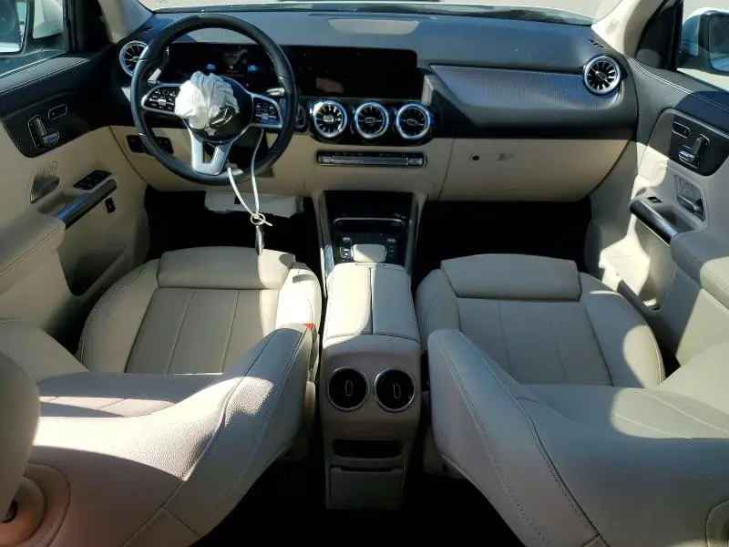 2023 MERCEDES-BENZ GLA 250  