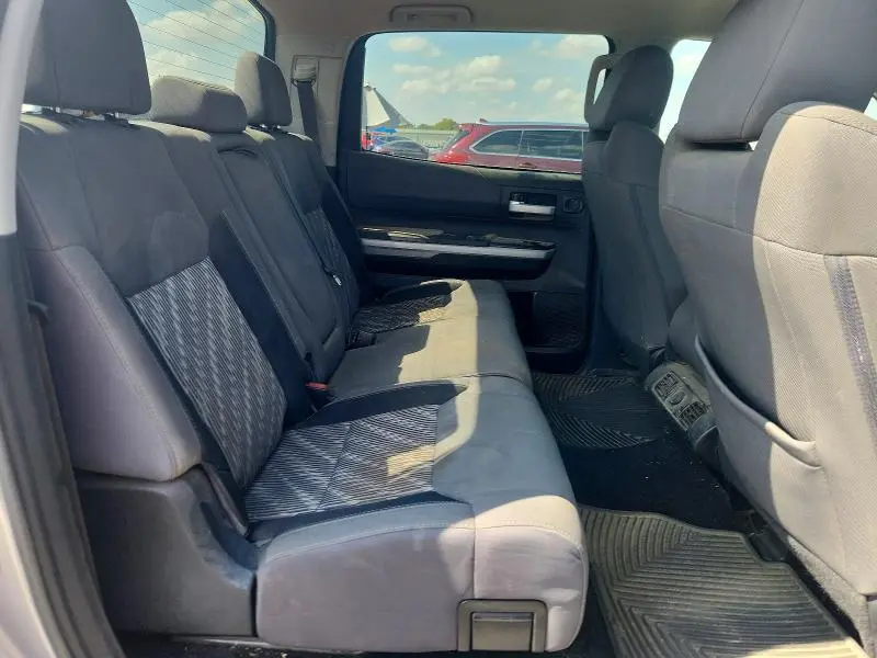 2018 TOYOTA TUNDRA CREWMAX SR5  