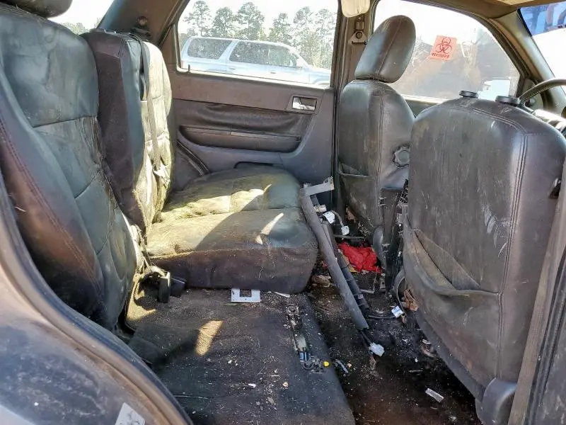 2011 FORD ESCAPE LIMITED  