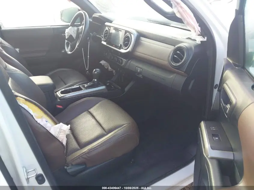 2017 TOYOTA TACOMA LIMITED