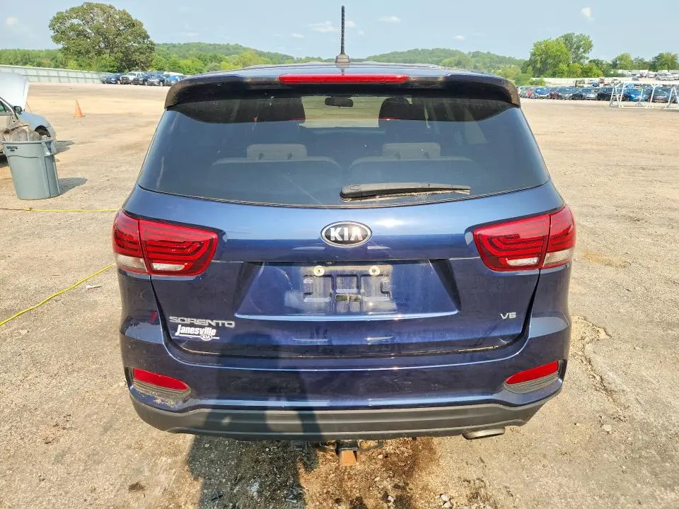 2019 KIA SORENTO LX V6  