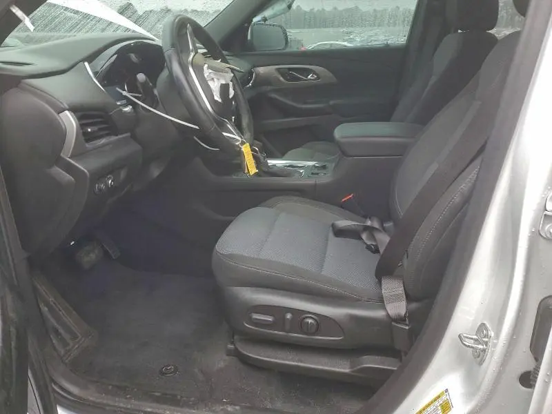 2023 CHEVROLET TRAVERSE LT  