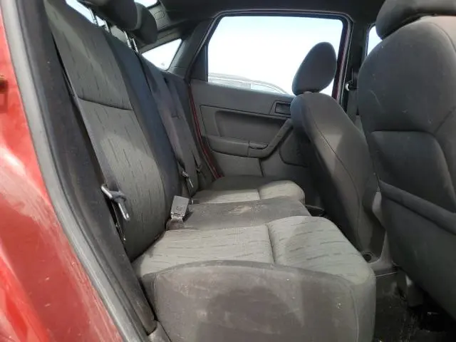 2010 FORD FOCUS SE  