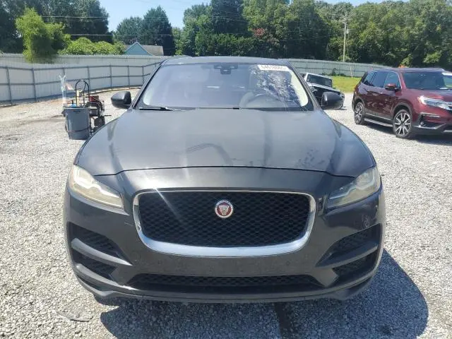2017 JAGUAR F-PACE PRESTIGE  