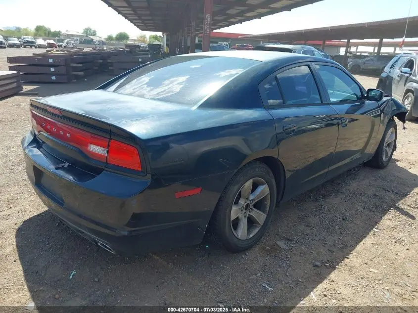 2013 DODGE CHARGER SE