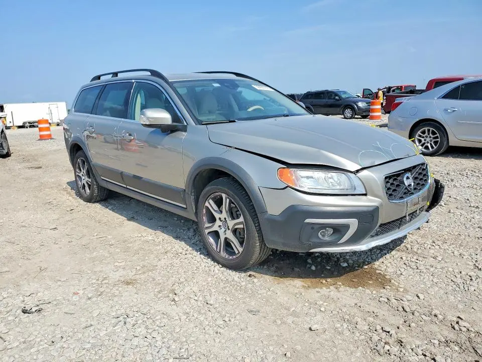 2014 VOLVO XC70 T6  