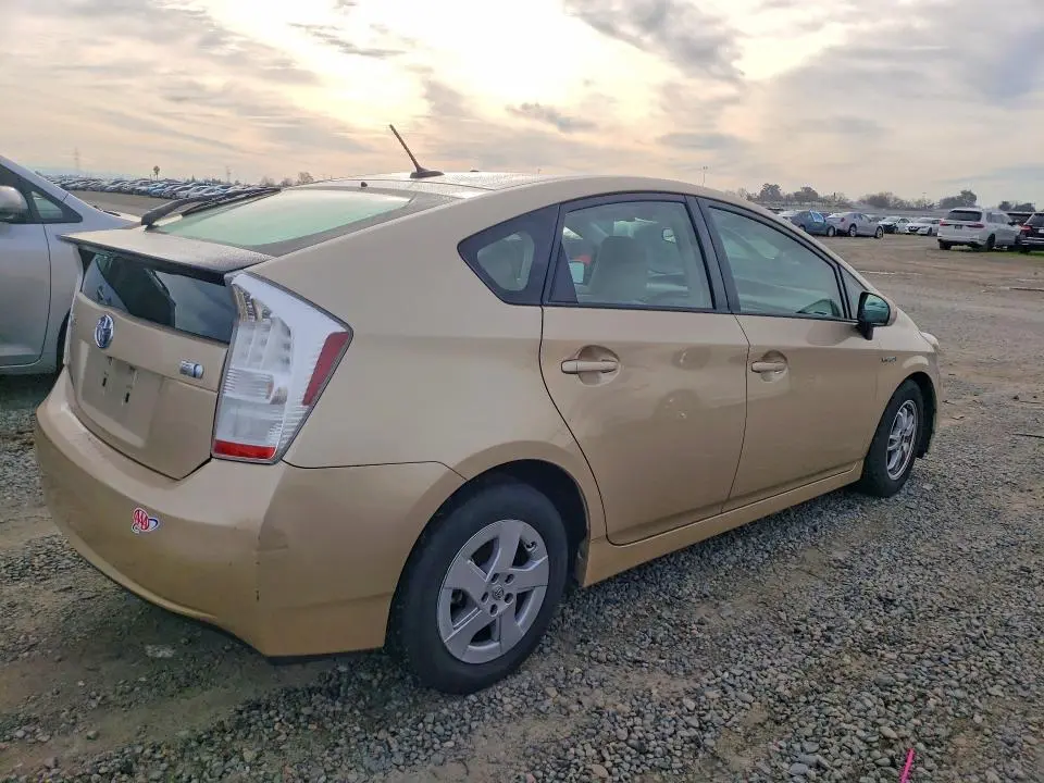 2010 TOYOTA PRIUS   
