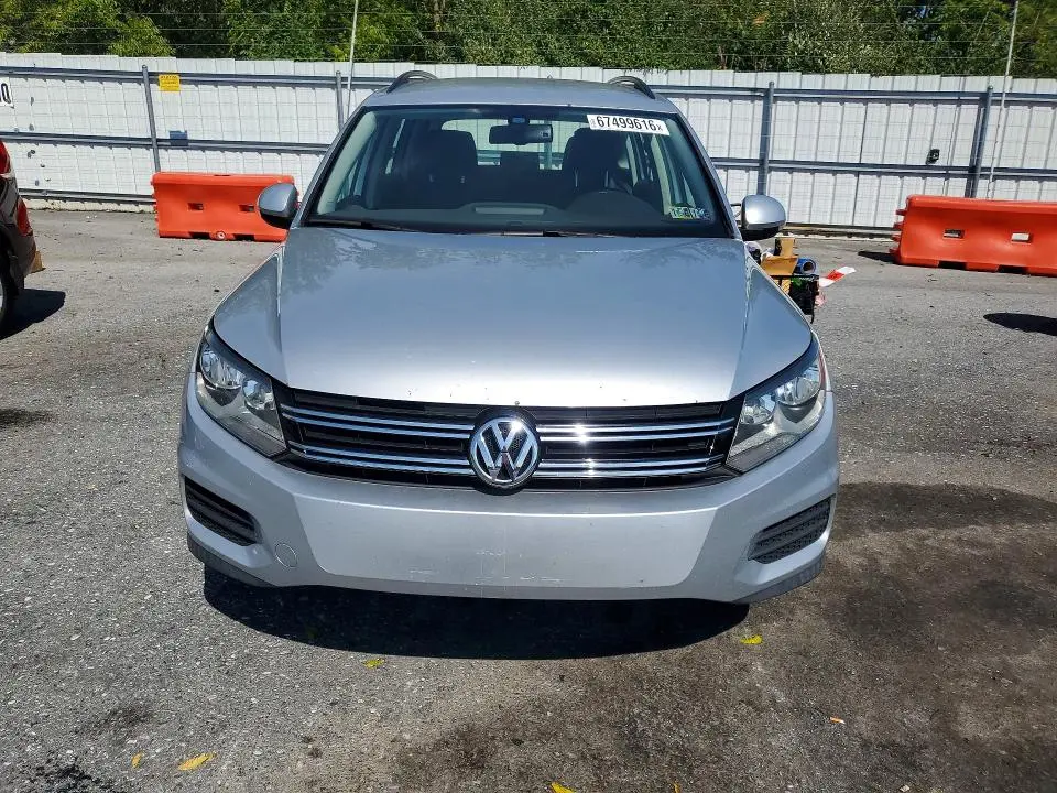 2016 VOLKSWAGEN TIGUAN S  