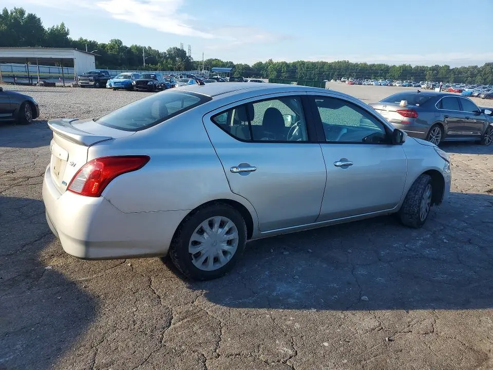 2015 NISSAN VERSA 1.6 SV  
