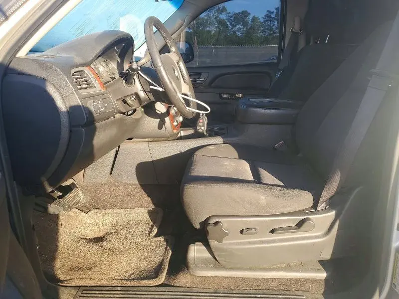 2013 CHEVROLET SUBURBAN C1500 LS  