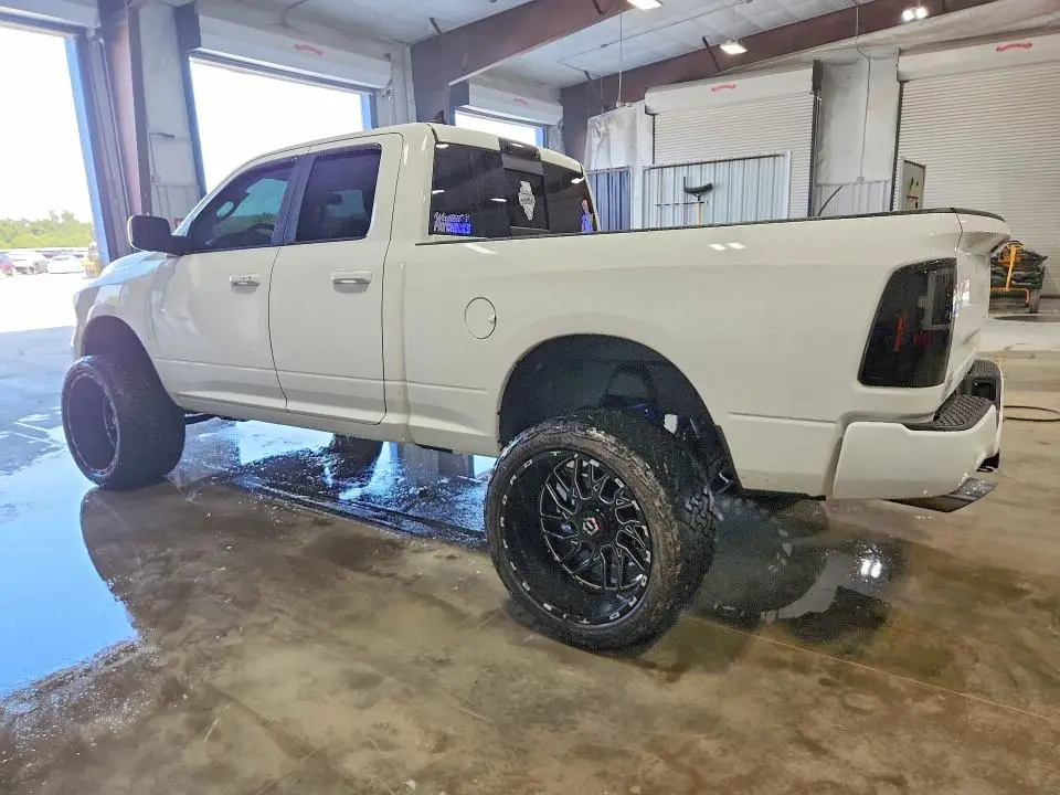 2017 RAM 1500 SPORT  