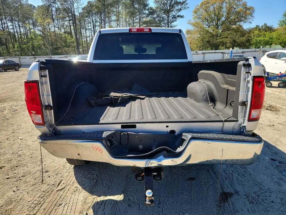 2017 RAM 1500 ST  