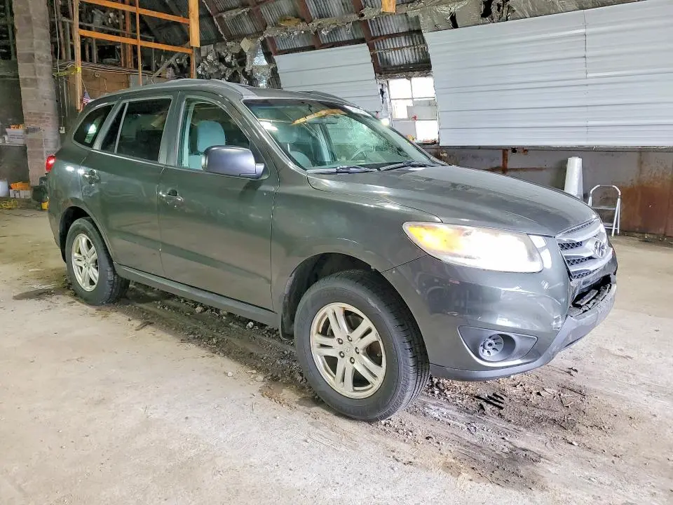 2012 HYUNDAI SANTA FE GLS  