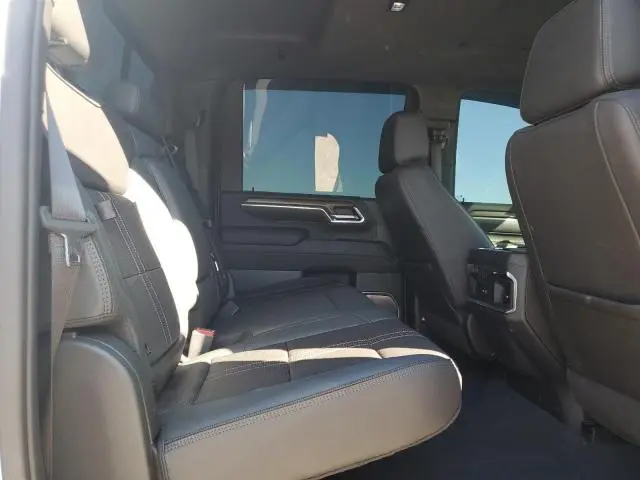 2024 CHEVROLET SILVERADO K3500 HIGH COUNTRY  