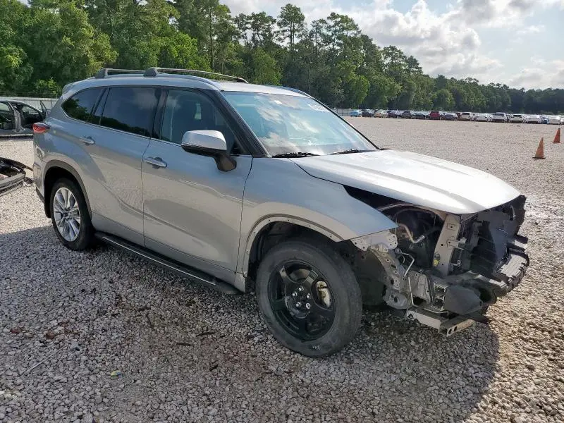 2020 TOYOTA HIGHLANDER LIMITED  