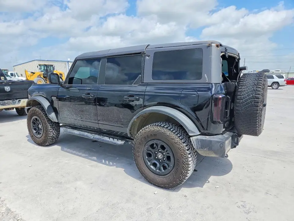 2023 FORD BRONCO BASE  
