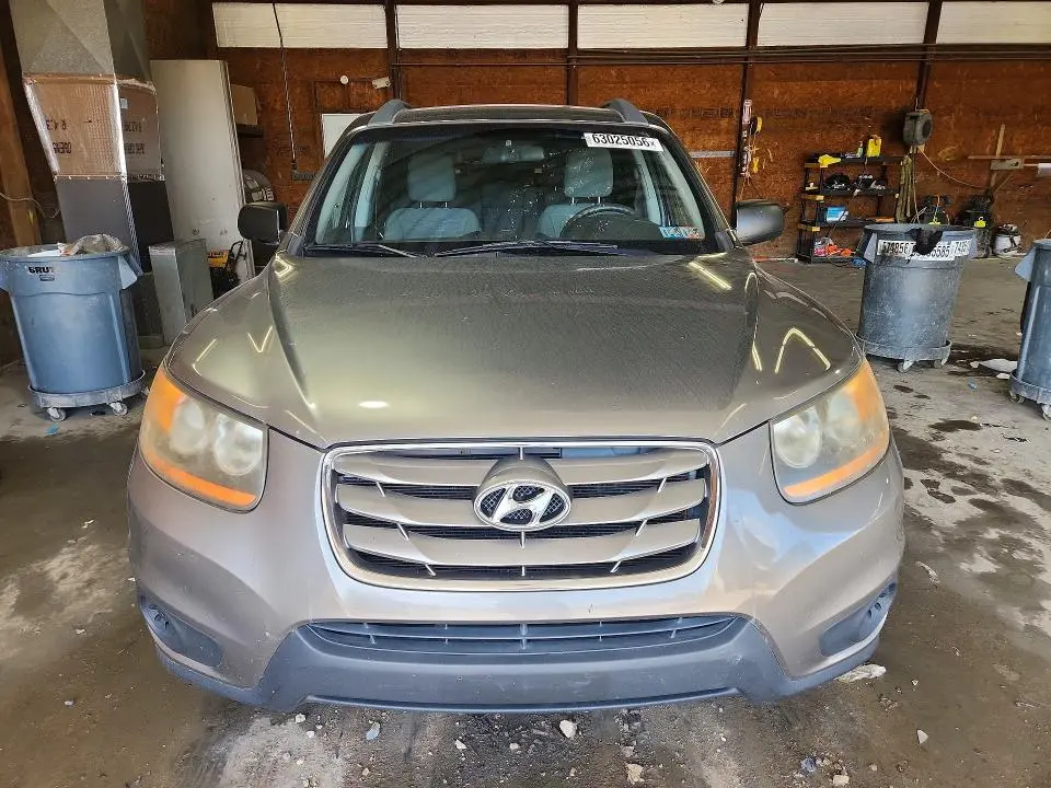 2011 HYUNDAI SANTA FE GLS  