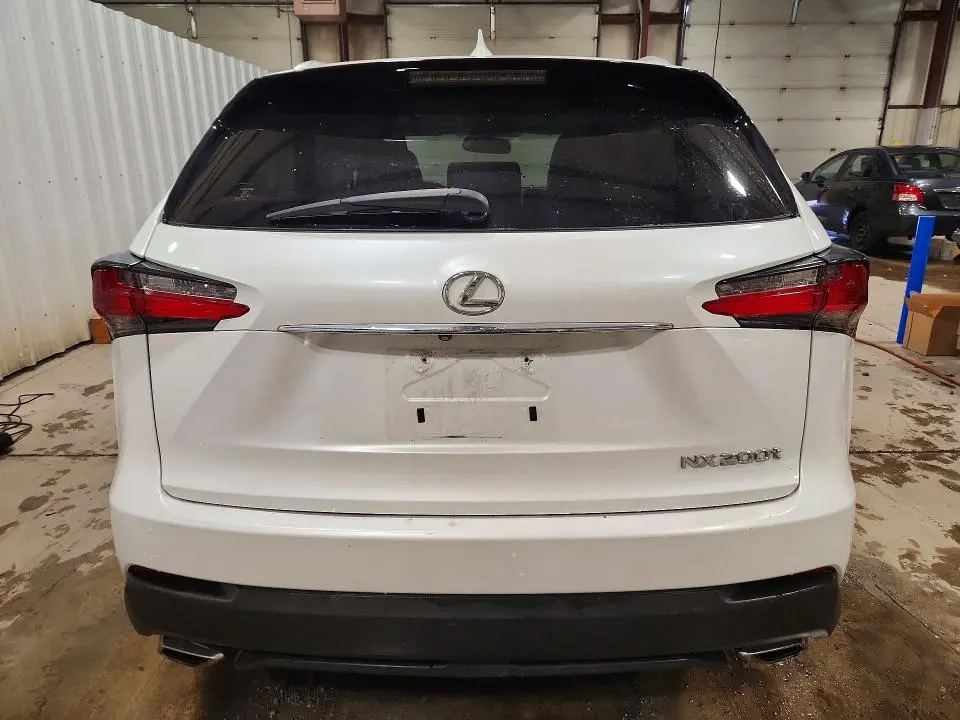2015 LEXUS NX 200T  