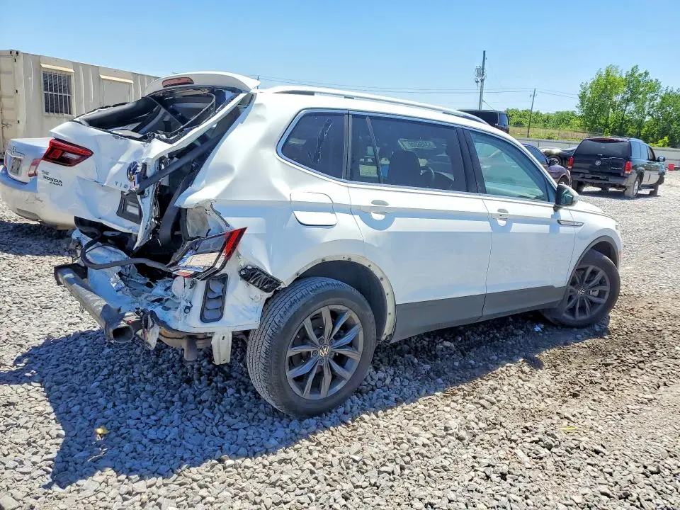 2022 VOLKSWAGEN TIGUAN SE  
