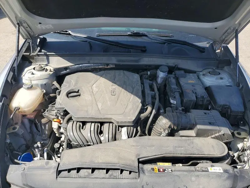 2023 HYUNDAI SONATA SE  