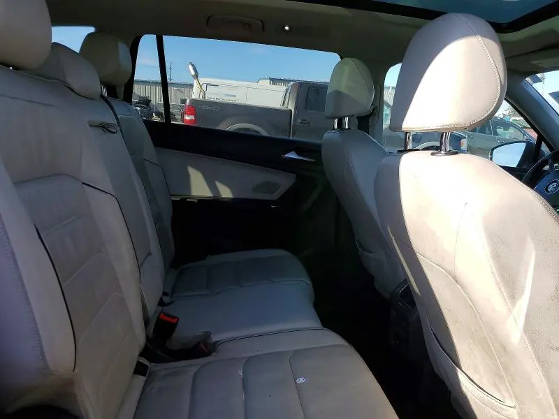 2018 VOLKSWAGEN TIGUAN SEL PREMIUM  