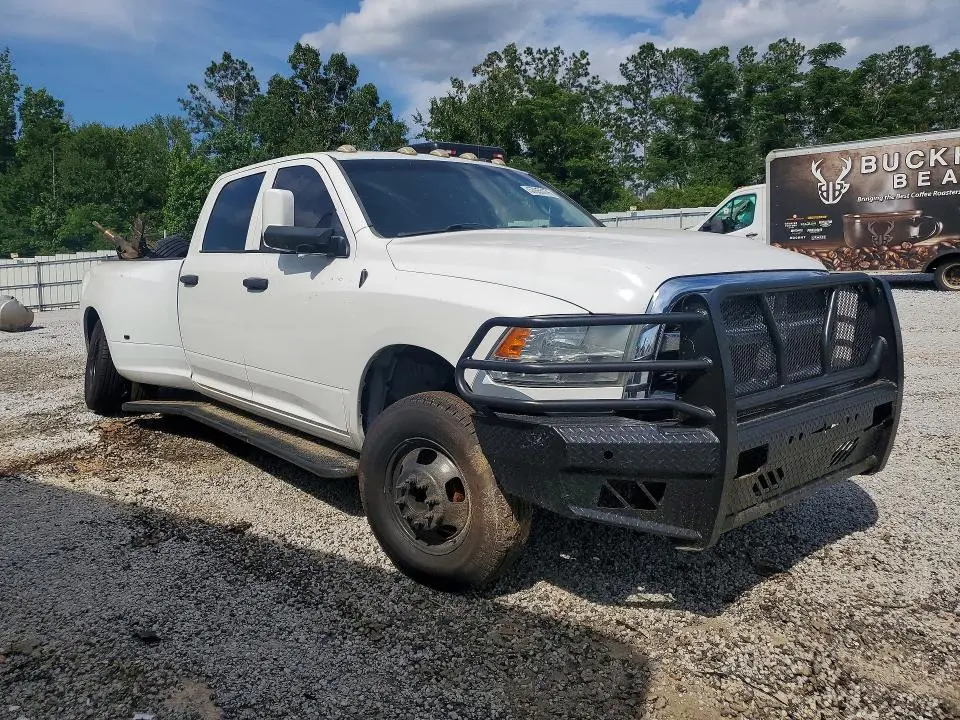 2015 RAM 3500 ST  