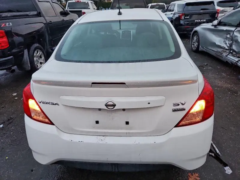 2017 NISSAN VERSA S  