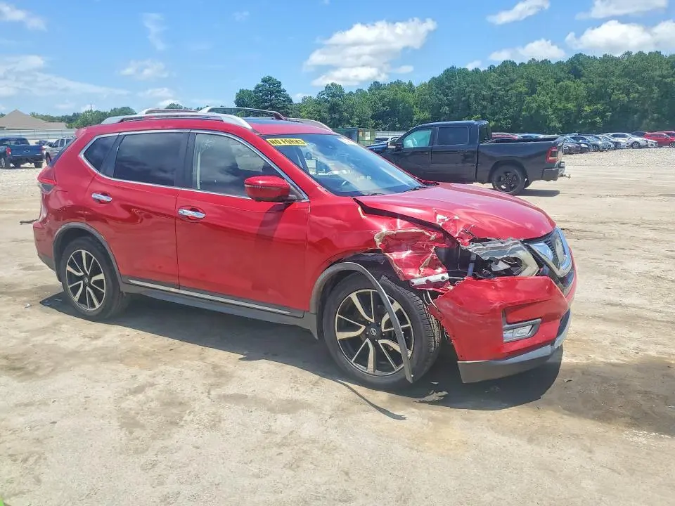 2017 NISSAN ROGUE SL  