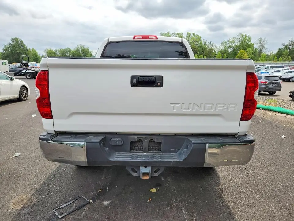 2016 TOYOTA TUNDRA SR5  