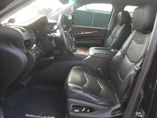 2016 CADILLAC ESCALADE LUXURY  