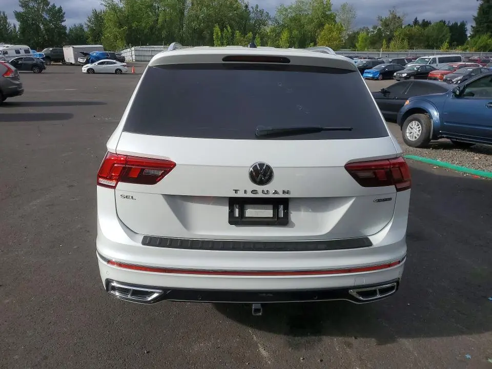 2024 VOLKSWAGEN TIGUAN SEL R-LINE BLACK  