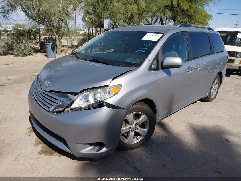 2017 TOYOTA SIENNA LE 8 PASSENGER