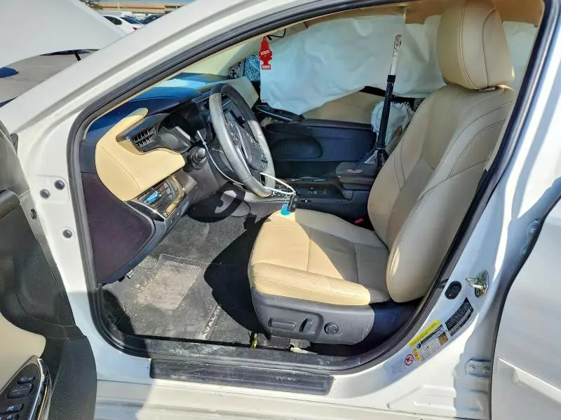 2017 TOYOTA AVALON XLE  