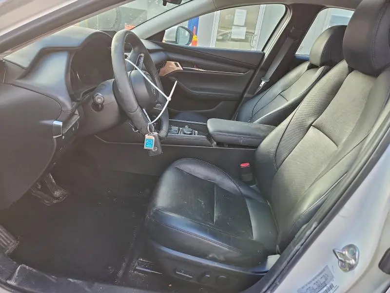 2019 MAZDA 3 PREMIUM  