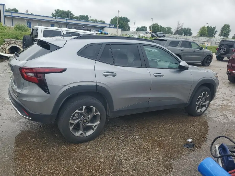 2025 CHEVROLET TRAX 1LT  