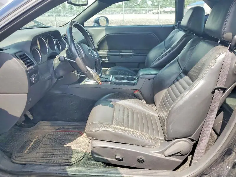 2014 DODGE CHALLENGER SXT  