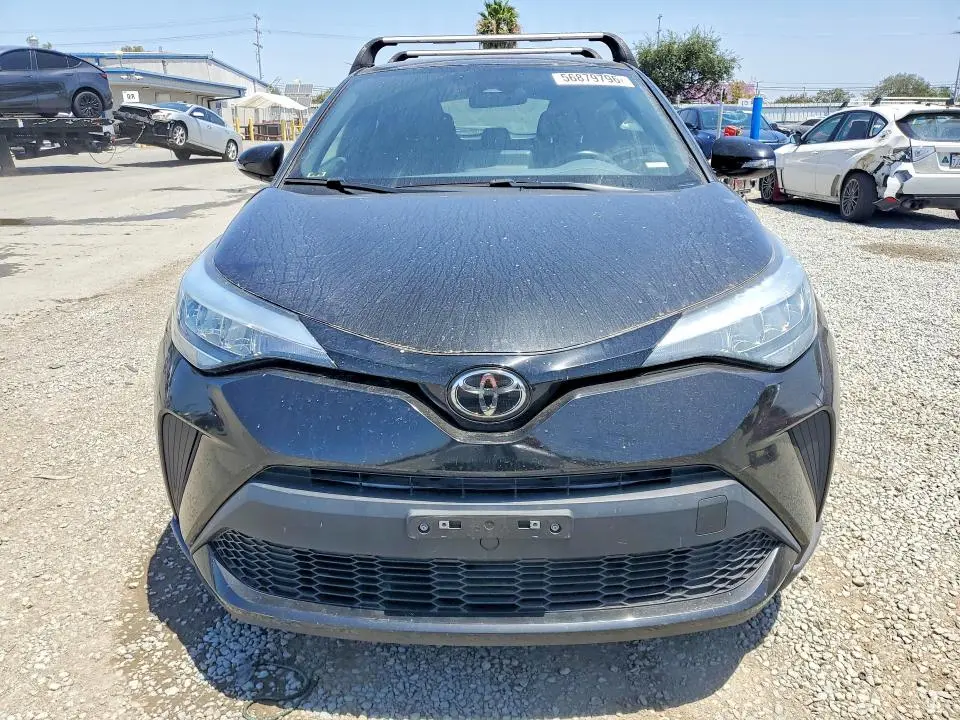 2021 TOYOTA C-HR XLE  