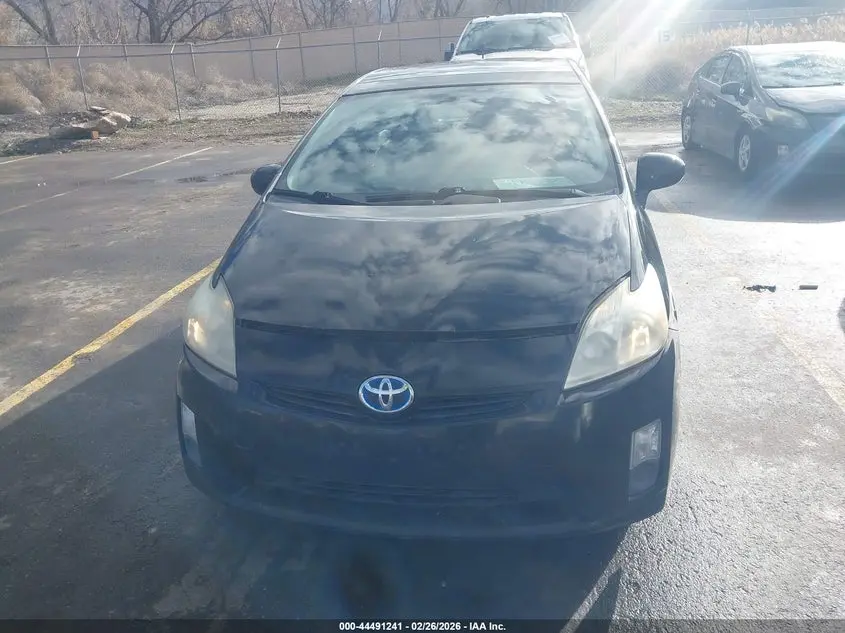 2011 TOYOTA PRIUS THREE