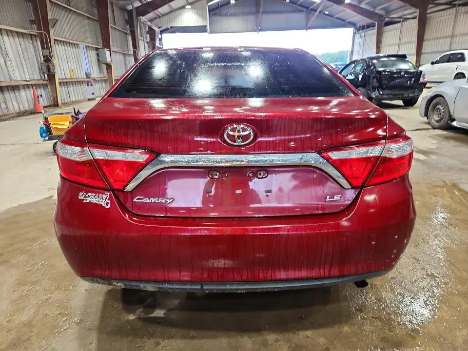 2017 TOYOTA CAMRY LE  
