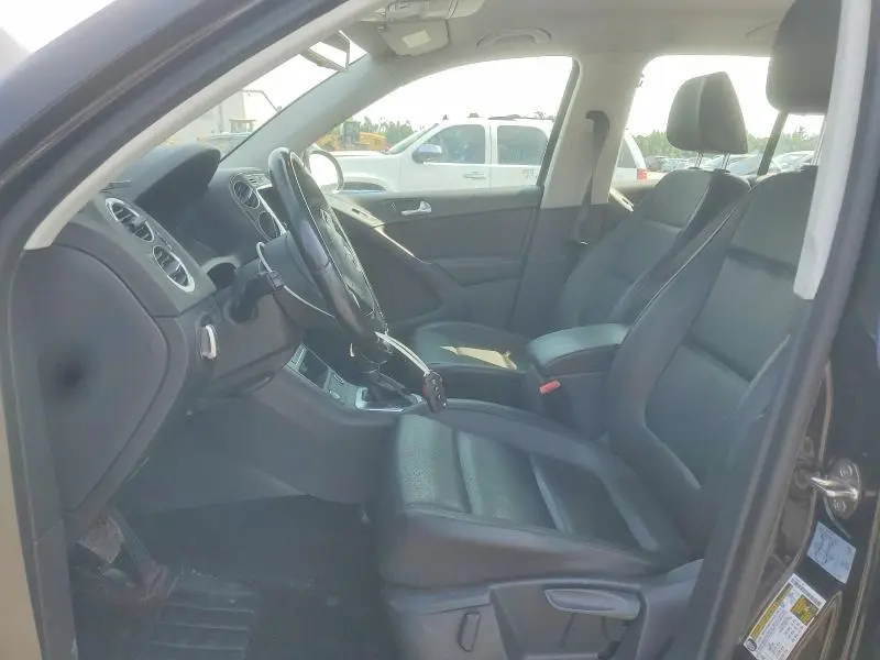 2017 VOLKSWAGEN TIGUAN S  
