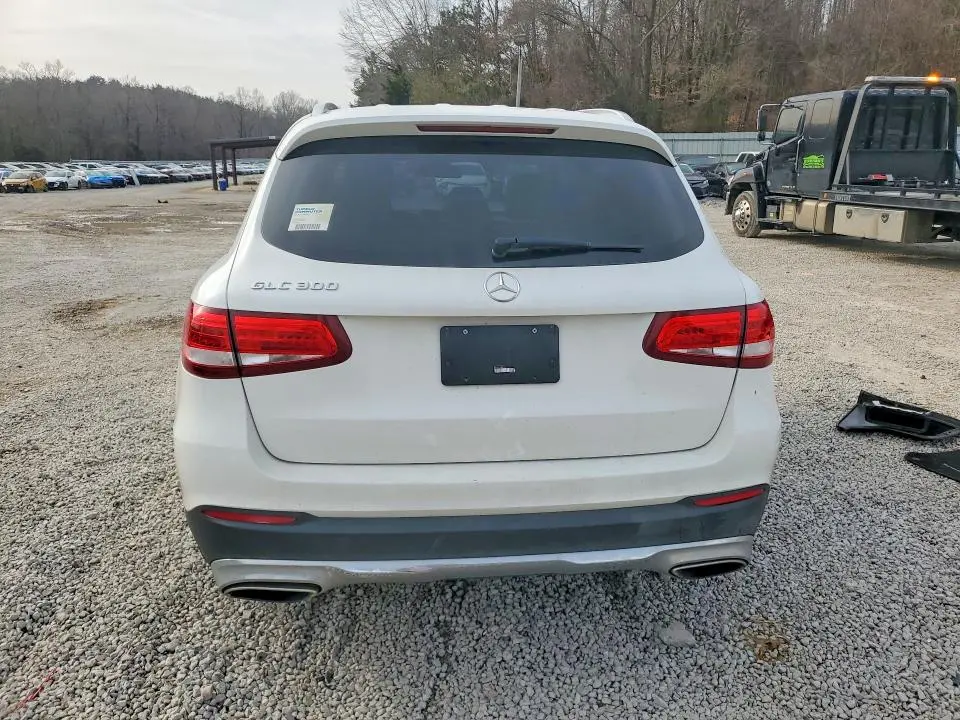 2017 MERCEDES-BENZ GLC 300  