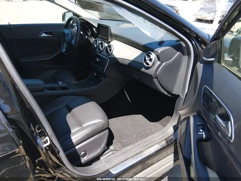 2015 MERCEDES-BENZ GLA 250 4MATIC