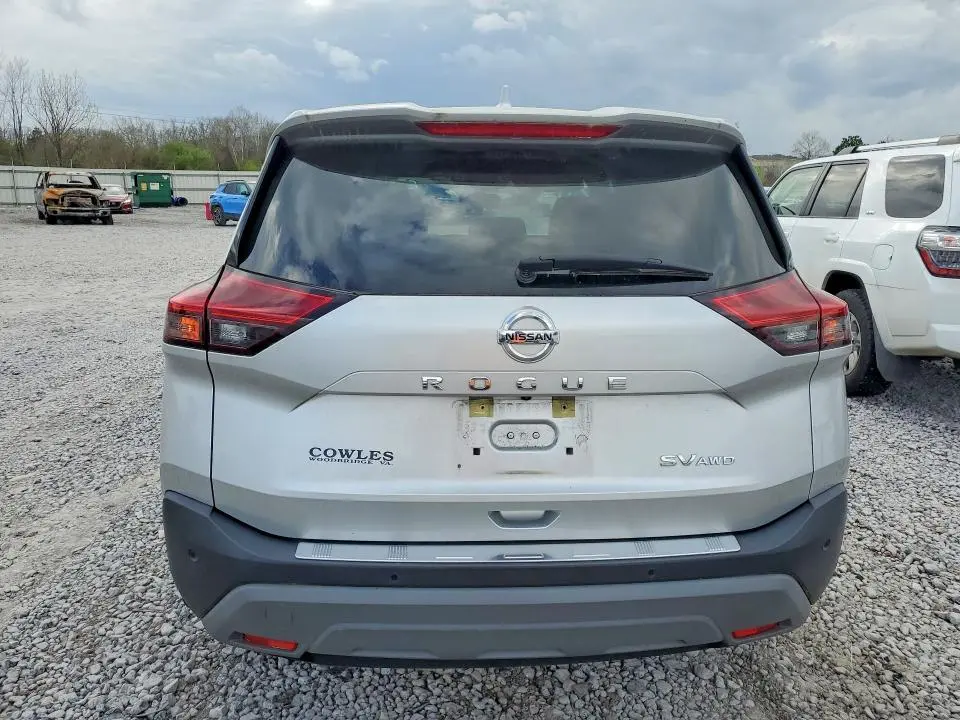 2021 NISSAN ROGUE SV  