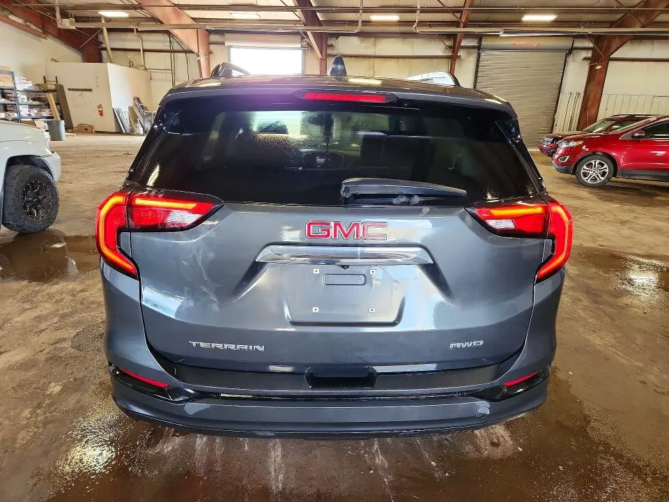 2021 GMC TERRAIN SLE  