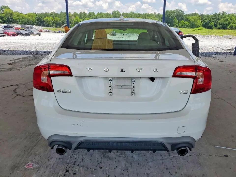 2017 VOLVO S60   